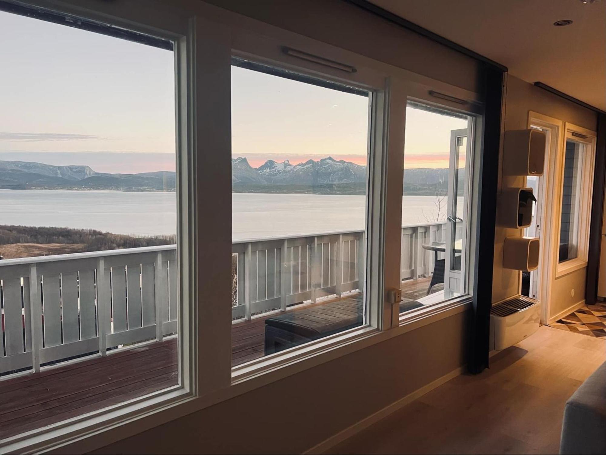Panorama View! Modern,Balcony/Parking Apartment Bodo Exterior photo